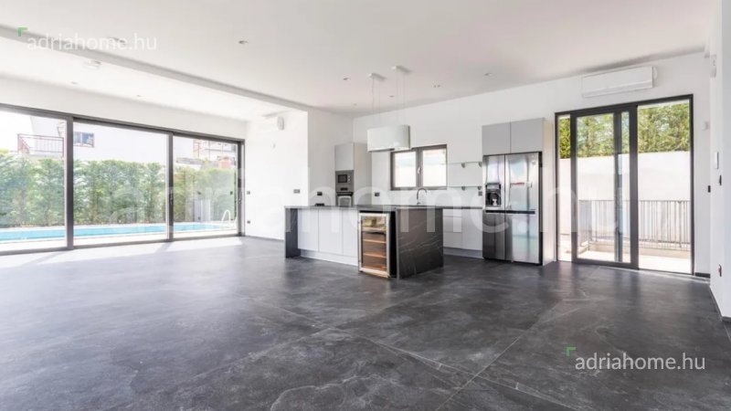 Čiovo - Új luxusvilla 100 méterre a tengertől