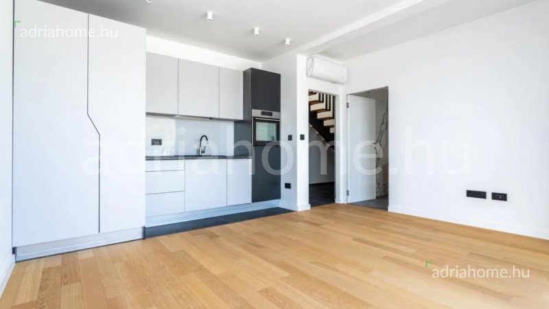 Čiovo - Új luxusvilla 100 méterre a tengertől