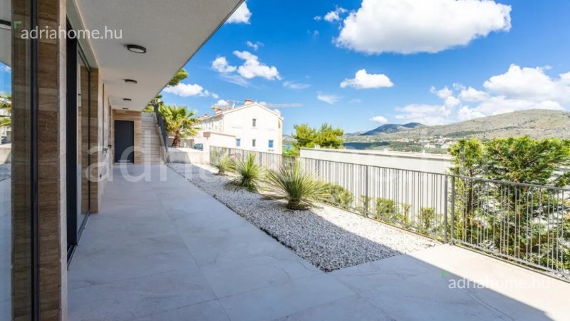 Čiovo - Új luxusvilla 100 méterre a tengertől