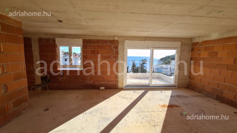 Rogoznica - Új építésű apartmanok 2. sorban a tengertől