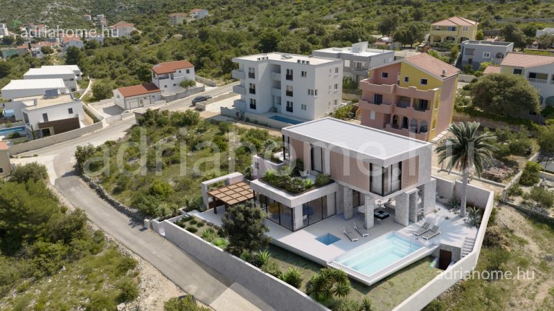 Luksuzna vila sa bazenom i pogledom na more i zalazak sunca; Rogoznica