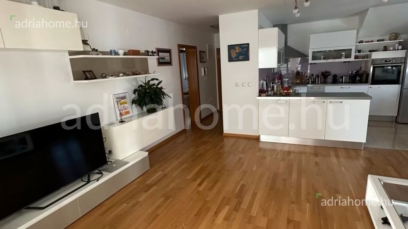 Ekskluzivni apartman u 1. redu do mora – Otok Pag 
