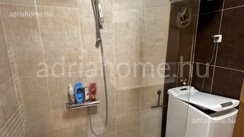 Ekskluzivni apartman u 1. redu do mora – Otok Pag 