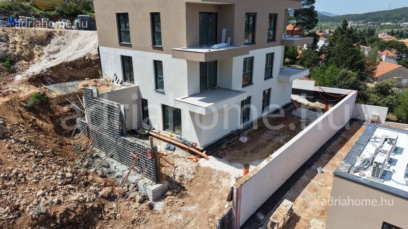 Luxus apartmanok Jelsán, Hvar szigetén – Az Ön oázisa a legnaposabb szigeten