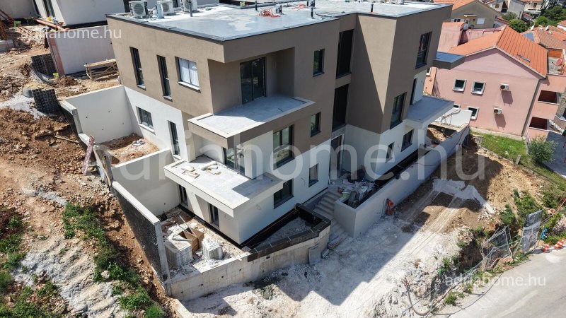 Luxus apartmanok Jelsán, Hvar szigetén – Az Ön oázisa a legnaposabb szigeten